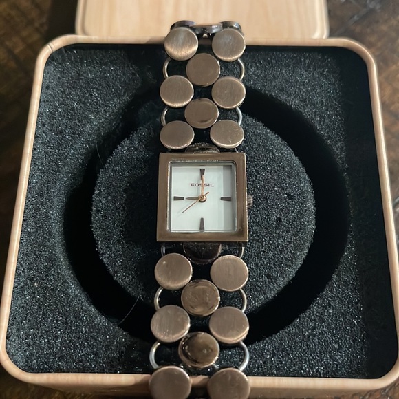 Fossil Bronze Chain Watch - Picture 5 of 16